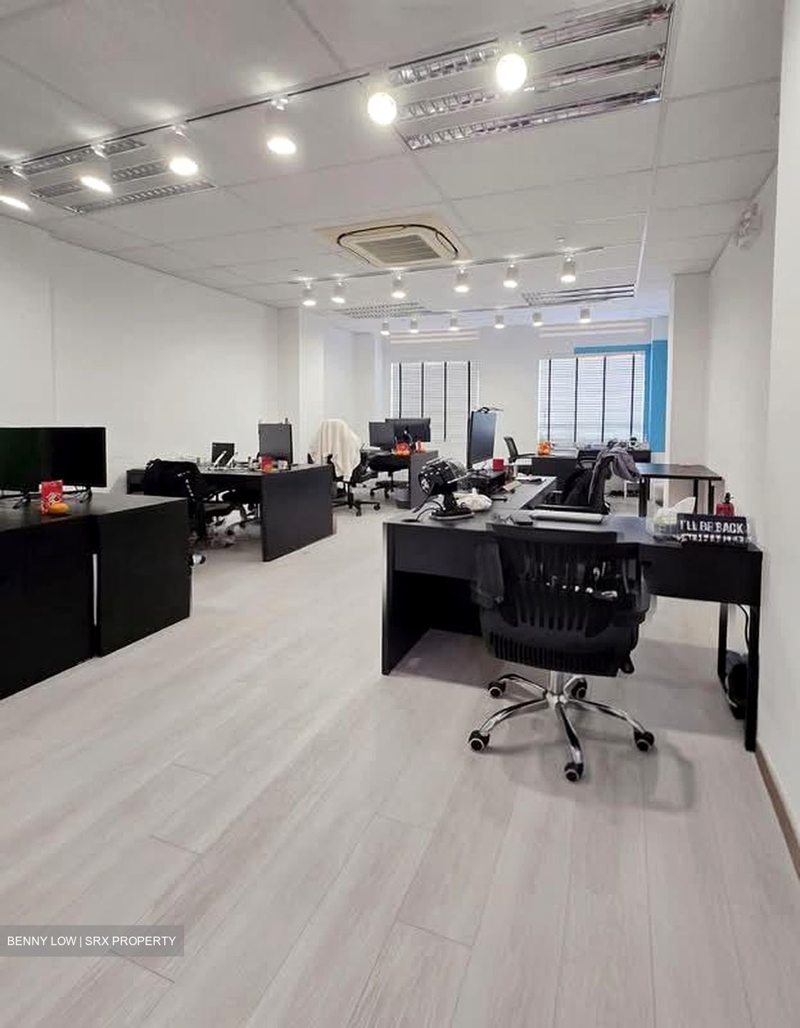 Hongkong Street (D1), Office #577719761